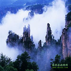 武漢往返：張家界、鳳凰古城、韶山六日游，每周一、周四發(fā)團(tuán)